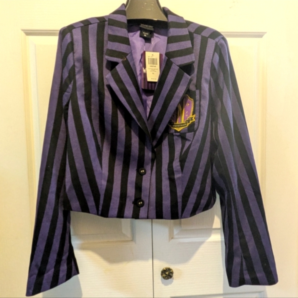 Netflix's Wednesday Enid Nevermore Academy Cropped Blazer Purple Stripes Size XL
